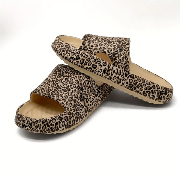 Leopardmönstrade Sommartofflor
